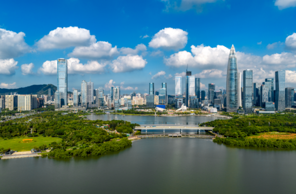 正规配资炒股平台 2025品质豪宅火热：京沪之后，为何全球目光紧盯深圳湾？